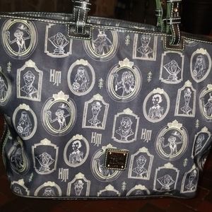 Dooney and Bourke Haunted Mansion Tote ❤💀